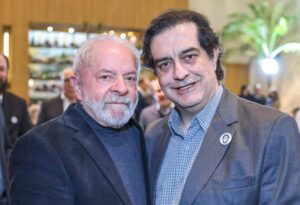 Polícia busca em poste digitais que ajudem a identificar suspeitos pela morte do advogado Luiz Fernando Pacheco