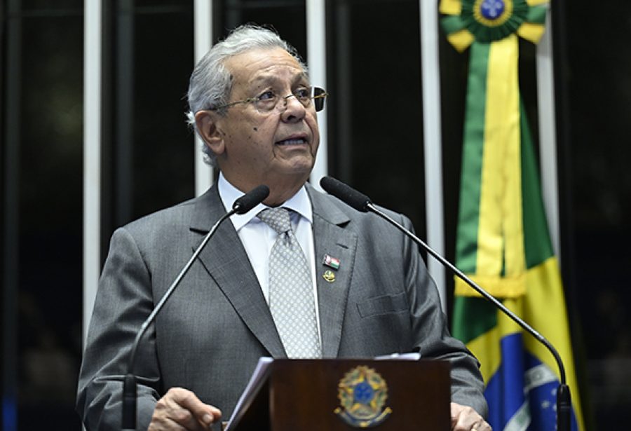 Senador vítima de fraude no INSS vai aderir a acordo do governo