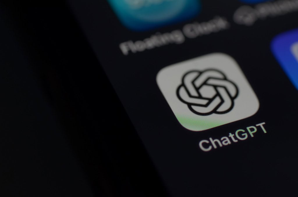 OpenAI anuncia redução de 30% no viés político do ChatGPT