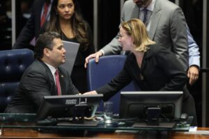 Senado aprova e ampliação da isenção do IR deverá valer já em 2026