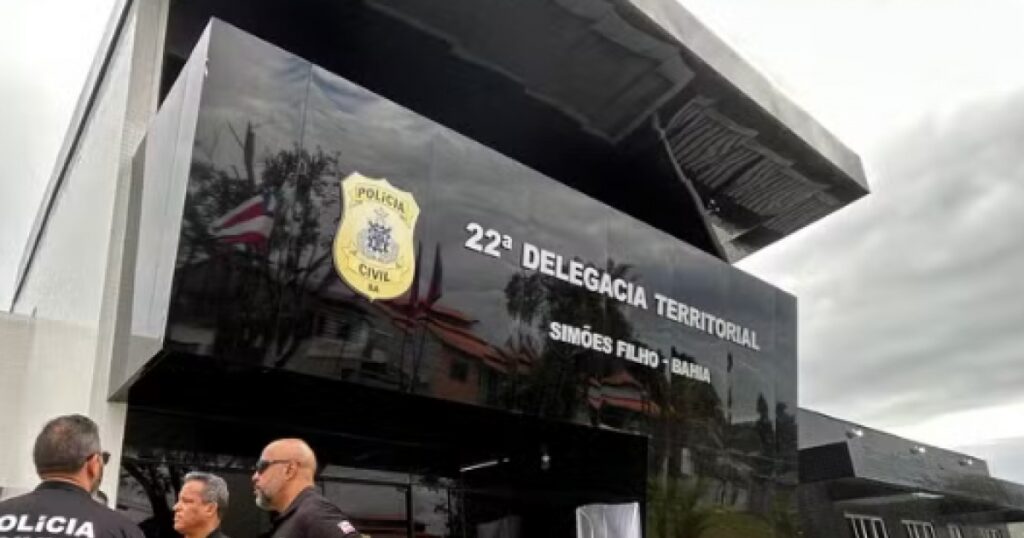 Casal é encontrado morto em estacionamento de mercado em Simões Filho