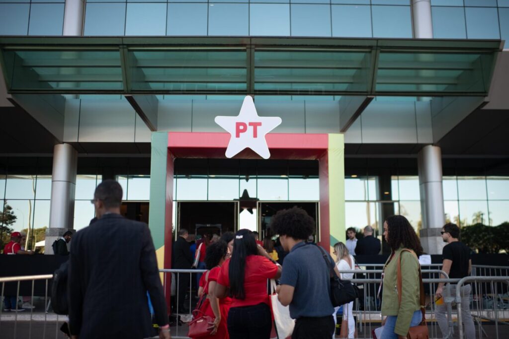 Eleições 2026: PT enfrenta indefinições em estados