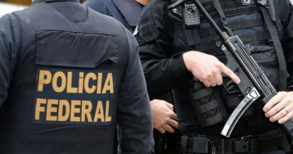 PF deflagra ação contra acusados de crime financeiro e imigração ilegal; três dos alvos moravam em Porto Seguro