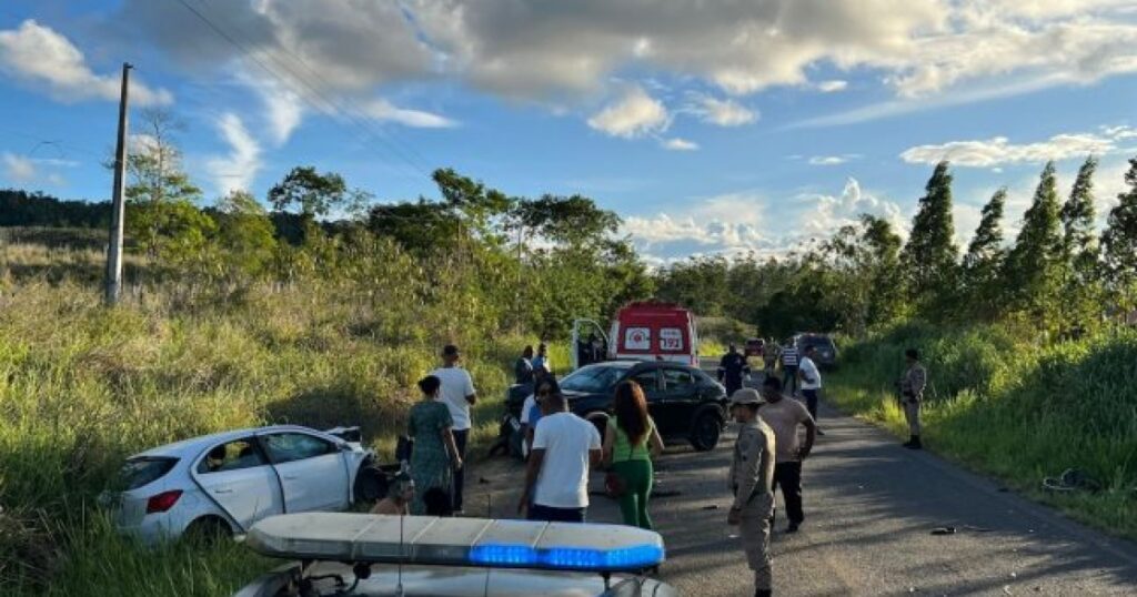 Acidente entre Itagibá e Ipiaú deixa motociclista morto e dois feridos
