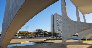 Análise de marco temporal indígena e regra do impeachment mantém tensão entre STF e Congresso; confira agenda