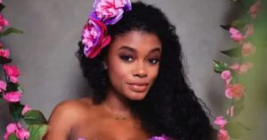 Atriz que atuou em “O Rei Leão” na Broadway é morta a facadas pelo companheiro nos EUA