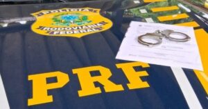 Foragido por homicídio viaja em ônibus e acaba preso durante passagem em Jequié