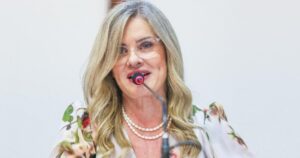 Ivana Bastos conduz última sessão e apresenta balanço da AL-BA em 2025: “Concluímos o ano com o dever cumprido”