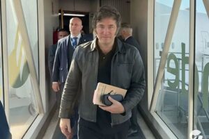 Javier Milei luta para trazer multinacionais de volta à Argentina