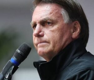 Moraes autoriza exames médicos de Jair Bolsonaro na sede da Polícia Federal