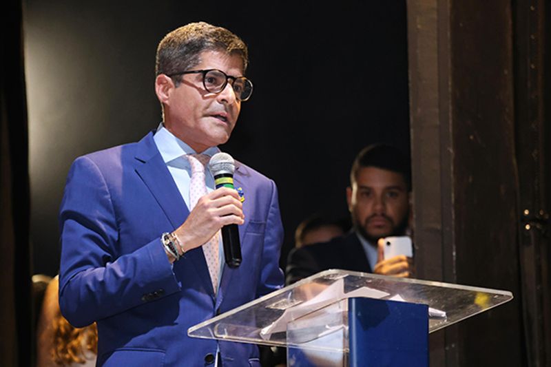 Neto trabalha nome de Tarcísio enquanto busca se desvincular de Bolsonaro na Bahia, por Raul Monteiro*