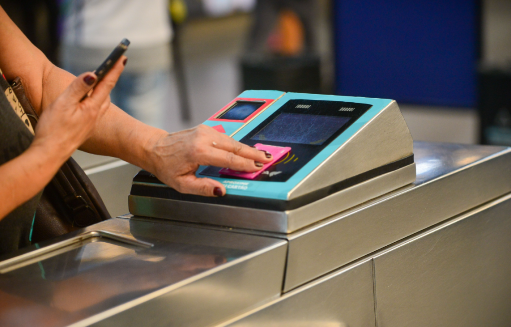 Tarifas de metrô, trens e ônibus terão aumento em SP a partir de 6 de janeiro