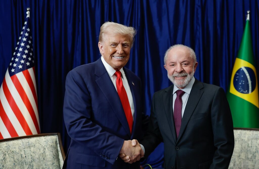 Lula é convidado por Trump para integrar 'conselho de paz' em Gaza