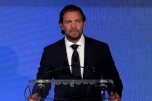 Caso Master: PF tem indícios no celular de Vorcaro de que ele ordenou ataques virtuais de influenciadores