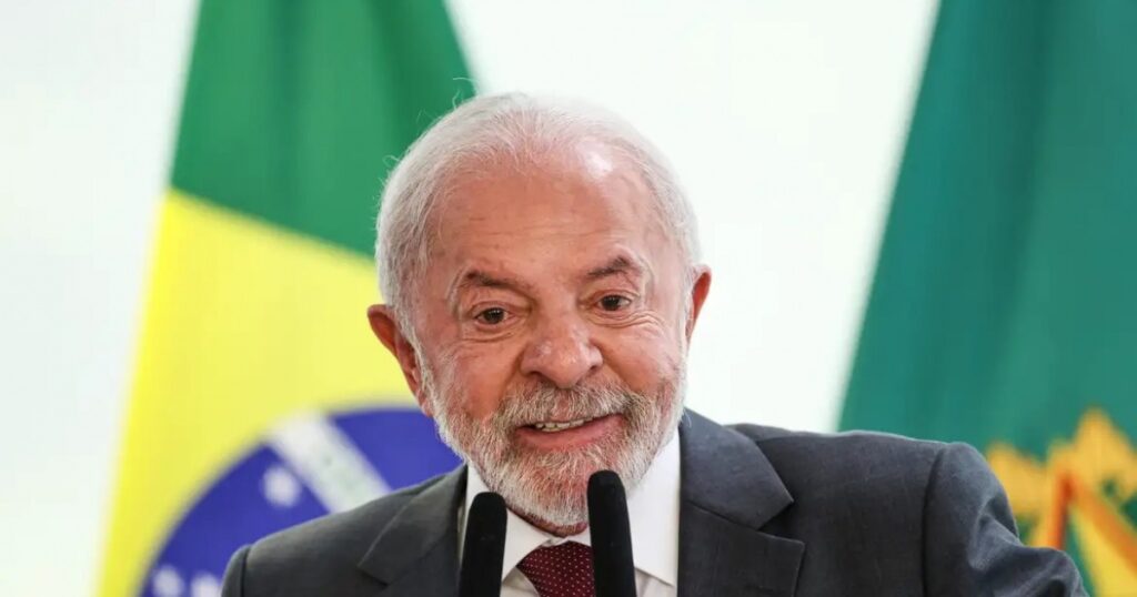 Cirurgia de catarata feita por Lula é a mais realizada e com maior fila no SUS