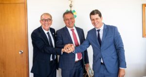 Em ato do UPB, Rui Costa e Zé Cocá demonstram sintonia em defesa de articulações para os municípios baianos