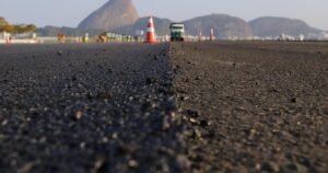 Empresa acusada de chefiar cartel do asfalto mantém contratos de obras em rodovias na Bahia