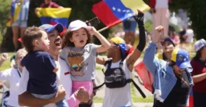 Forças Armadas da Venezuela pedem que população 'retome suas atividades' após queda de Maduro