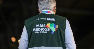 Governo federal inicia pagamento de bônus permanência aos profissionais do Mais Médicos