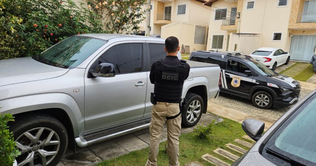 Homem é preso acusado de liderar golpe milionário em Vitória da Conquista; documentos, munições e celulares são apreendidos