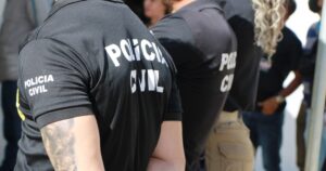 Homem é preso por agredir a mãe e maltratar a filha com deficiência em Juazeiro