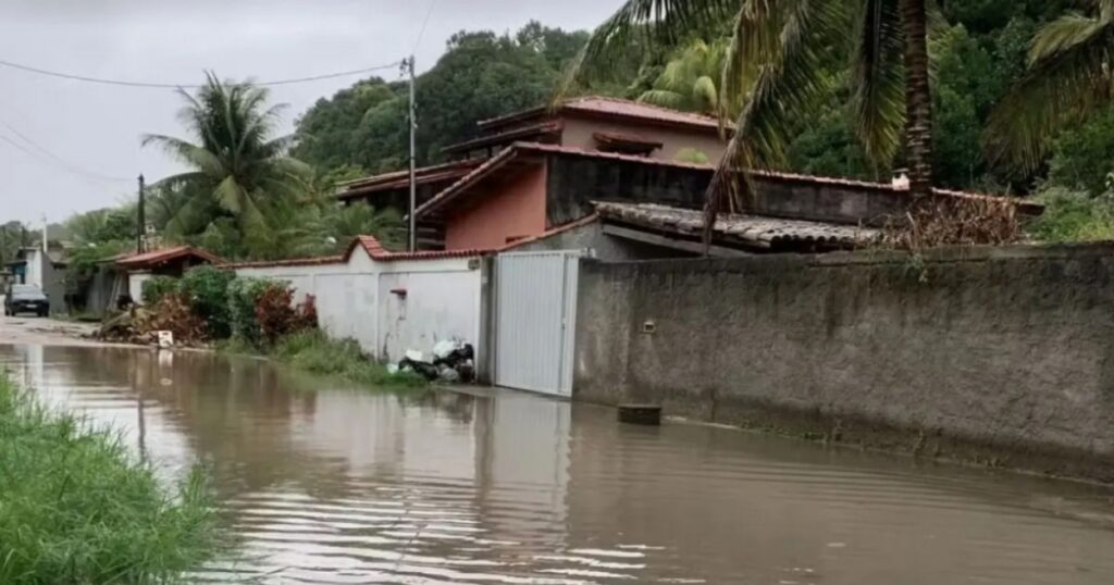 Inmet emite alertas de perigo para chuvas com risco de desastres no Extremo sul da Bahia
