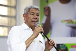 Jerônimo Rodrigues condena ataques à Venezuela e diz que acompanha situação de baianos no país