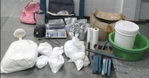 PM apreende 46 kg de drogas e prende suspeito por tráfico em São Gonçalo dos Campos, Bahia