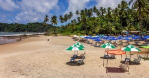 Prefeitura de Itacaré proíbe cobrança de consumação mínima em barracas de praia