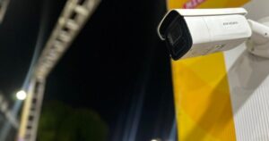 Reconhecimento Facial flagra dois foragidos da Justiça durante festa da Mica Lauro