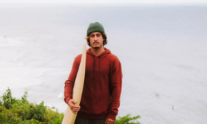 Surfista brasileiro Yam Wisman morre após acidente de moto nas Filipinas