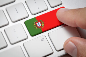 Mais um! Portugal aprova restrição de redes sociais para menores de 16 anos