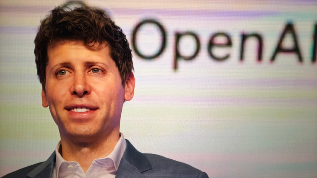 OpenAI: Sam Altman anuncia acordo com Pentágono após “expulsão” da Anthropic