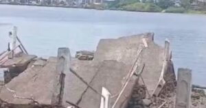 Cais do antigo porto de Ilhéus desaba; local passa por vistoria