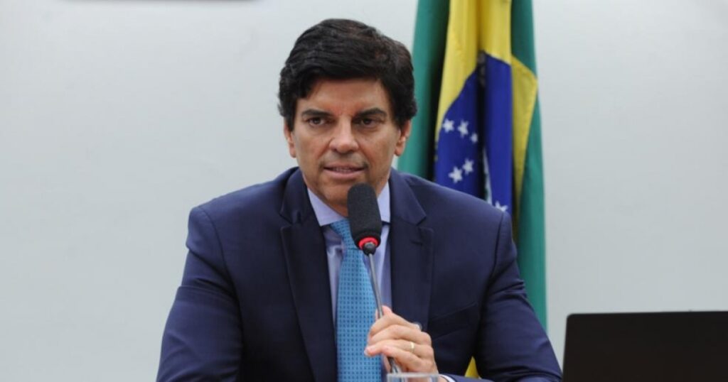 Cajado assume presidência da Comissão de Viação e Transportes e quer discutir concessões de rodovias na Bahia