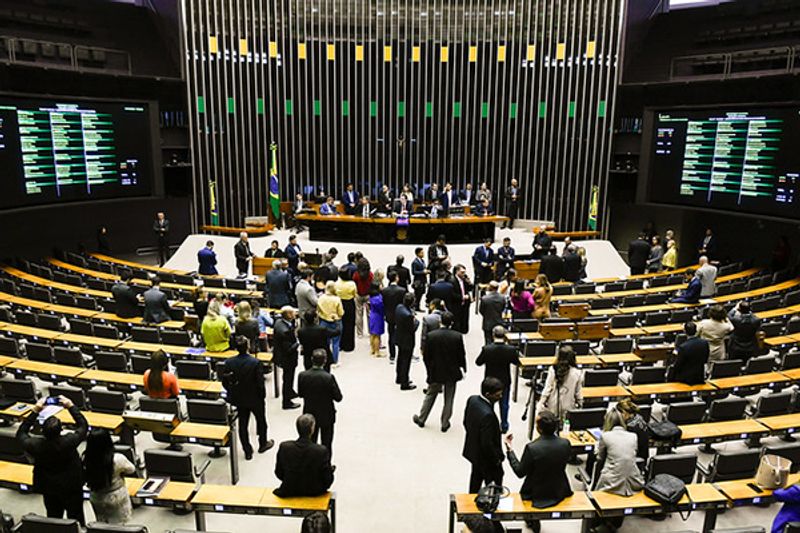 Caso Master, pauta de segurança e atrito com STF pressionam Congresso