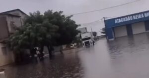 Inmet mantém alerta laranja de chuvas intensas em 42 cidades da Bahia