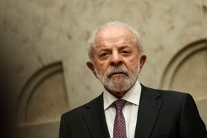 Investigação na Receita amplia desconfiança entre STF e setores do governo Lula