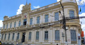 Justiça nega recurso à ação popular e autoriza aumento salarial de prefeito, vereadores e secretários de Feira