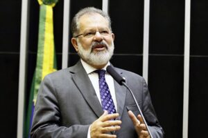 Marcelo Nilo rebate Rui Costa e cita respiradores em resposta a provocação sobre disputa ao Senado