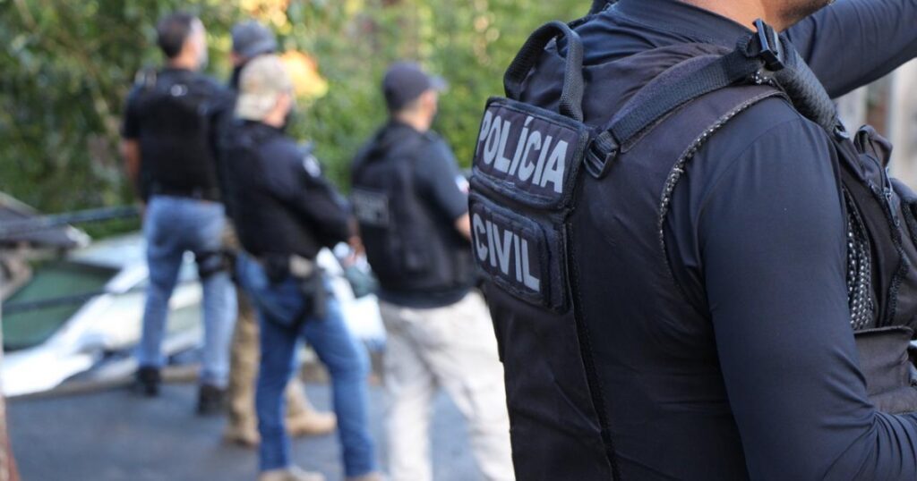 Mulher é presa após incendiar casa da própria filha e ameaçar conselheira tutelar em Belmonte