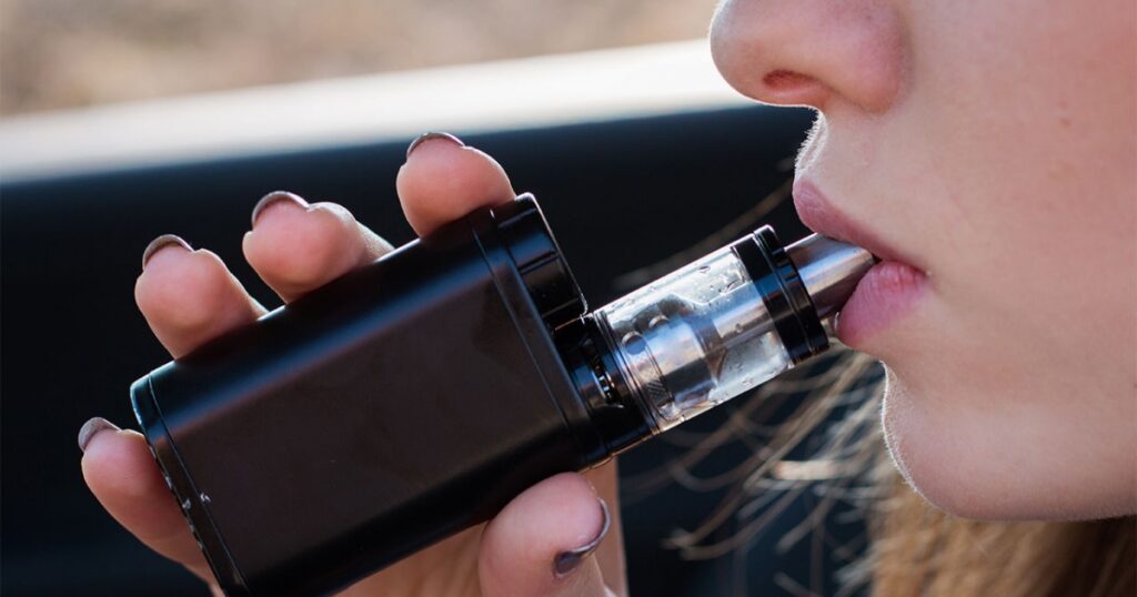 PF deflagra operação contra contrabando de cigarros eletrônicos em Ilhéus; três mandados são cumpridos