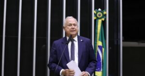 Paulo Azi é escolhido como relator da PEC do fim da escala 6x1 na Câmara dos Deputados