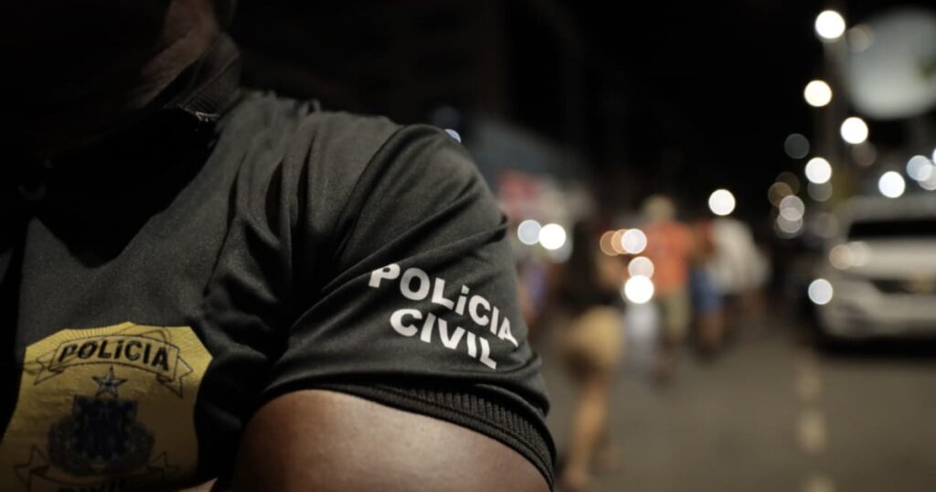Polícia Civil localiza dona de celular roubado durante Carnaval de Salvador e faz devolução