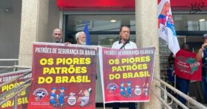 Vigilantes realizam paralisação nesta quinta-feira contra impasse no reajuste salarial em Salvador