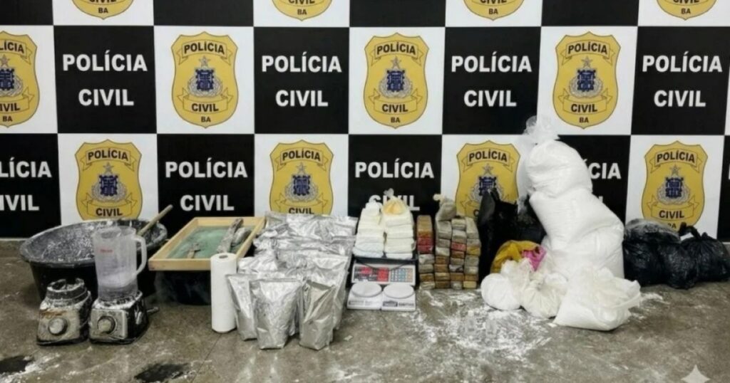 Polícia desarticula laboratório de drogas em Feira e apreende mais de 60 kg de entorpecentes