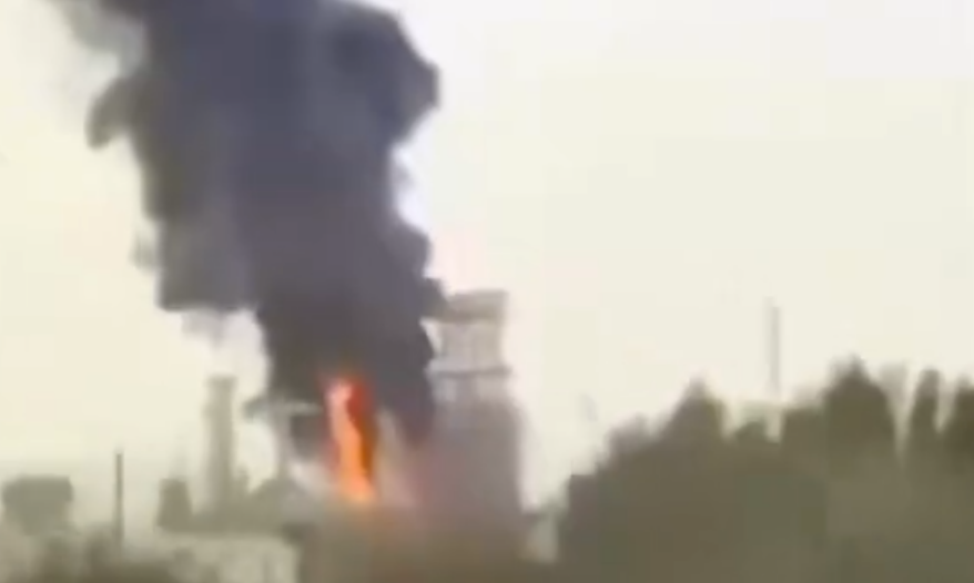 Ataque com drones atinge maior refinaria do Kuwait e paralisa produção de petróleo