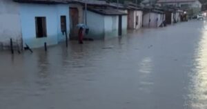 Defesa Civil é acionada e donativos são coletados após fortes chuvas em Varzedo, no Recôncavo baiano