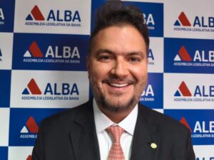 Diego Coronel nega relação com Banco Master e diz ter assinado pedidos de CPI para investigar o caso