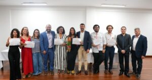 Escola de Saúde Pública de Salvador forma 23 novos médicos especialistas em programas de residência